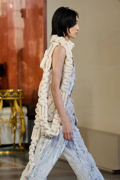 Look 51
